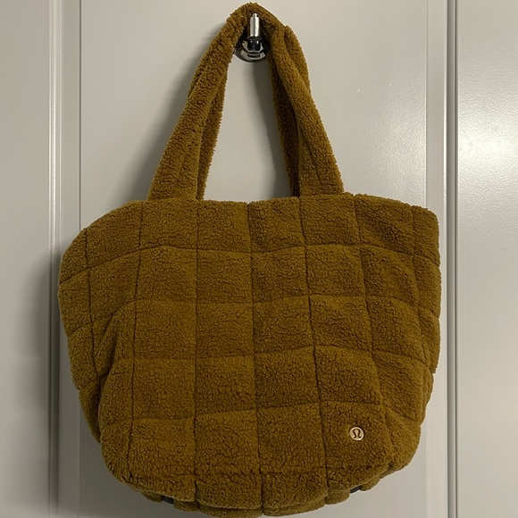 Lululemon, Quilted Grid Tote, 26L, Burnt Caramel - Picture 1 of 8